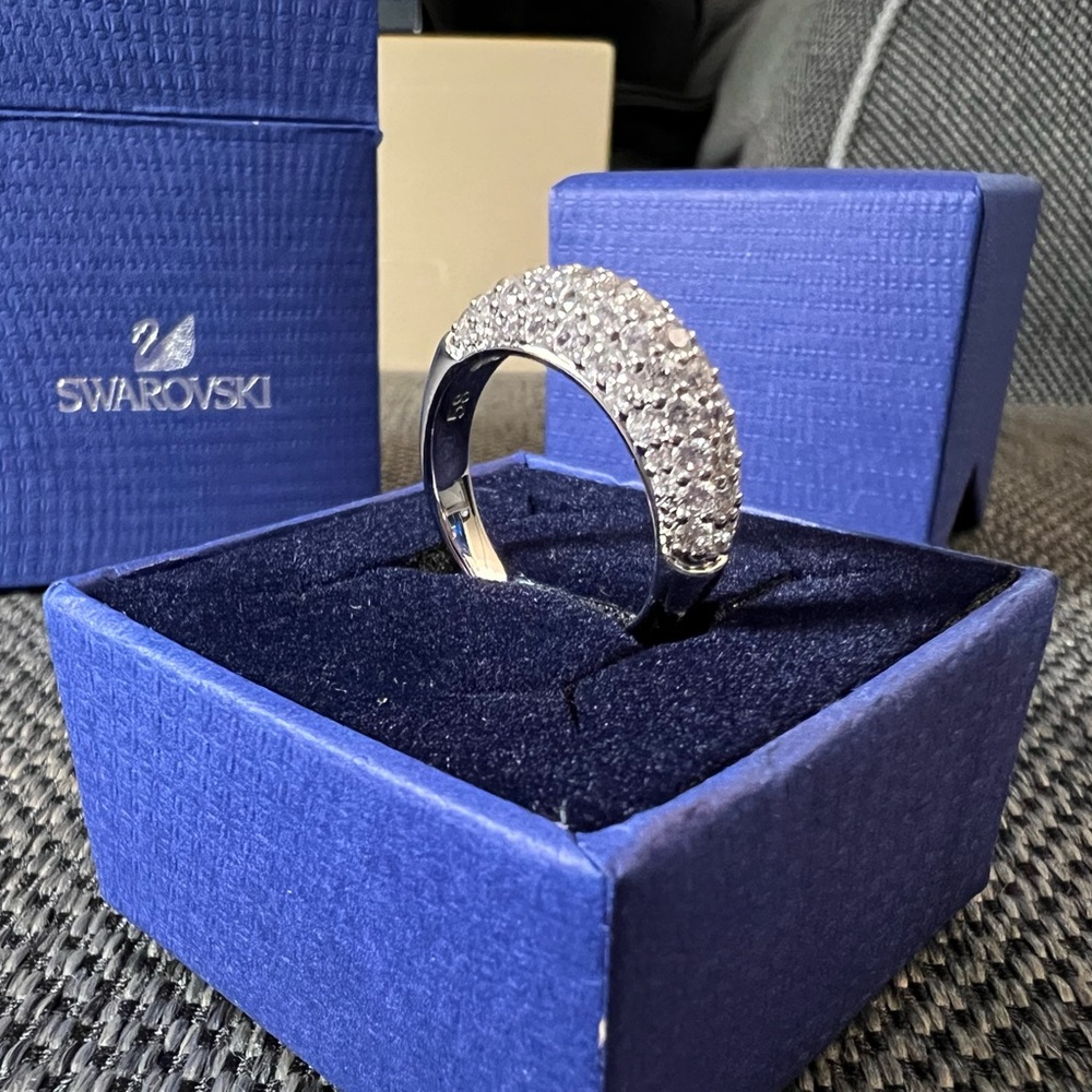 Swarovski maeva ring
